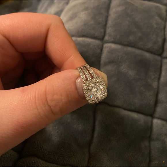 Diamond Engagement Set - Picture 4 of 6